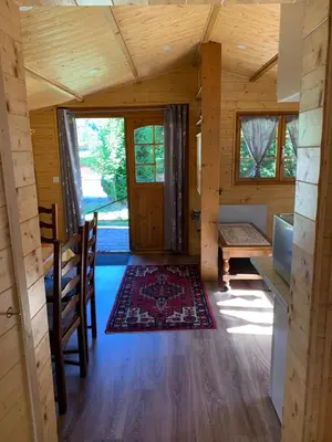 Un ou plusieurs lits dans un hébergement de l'établissement Chalet rustique, 3pièces, jusqu'à 6 personnes