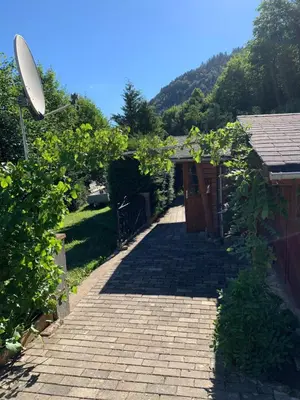 Vue générale sur la montagne ou vue sur la montagne depuis le chalet
