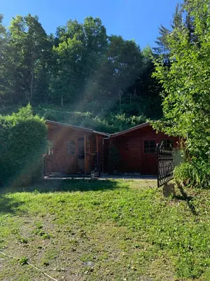 Jardin de l'établissement Chalet rustique, 3pièces, jusqu'à 6 personnes
