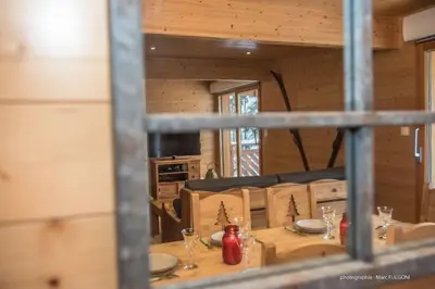Cuisine ou kitchenette dans l'établissement Chalet Charligustine - Gérardmer - 8p (4 étoiles)