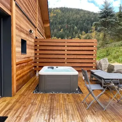 Les Chalets Perce Neige & Jacuzzi privatif