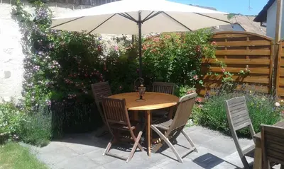 Jardin de l'établissement Les Glycines