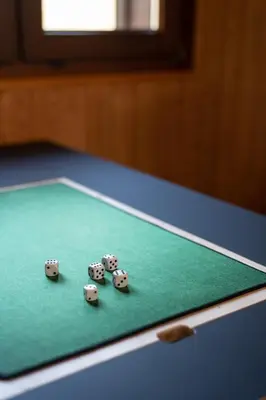 Billard dans l'établissement Chalet Panorama - luxe en altitude dans les Vosges