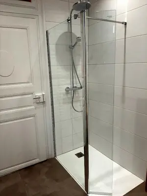 Salle de bains dans l'établissement LE 1 