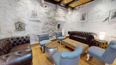 Coin salon dans l'établissement Maison Le Clos Bartholdi