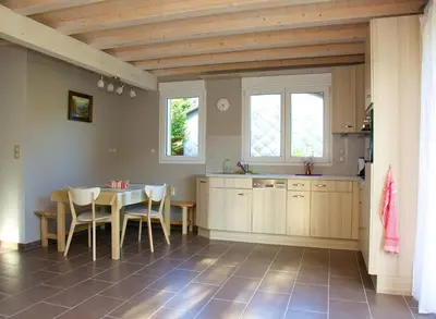 Cuisine ou kitchenette dans l'établissement Gîte Plein Sud