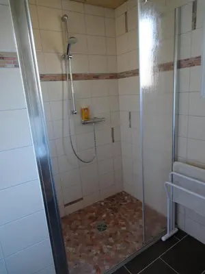 Salle de bains dans l'établissement Gîte Plein Sud