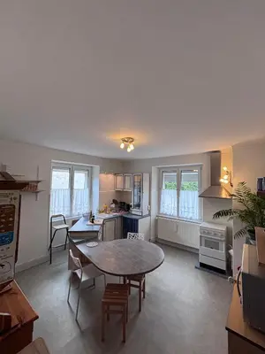 Cuisine ou kitchenette dans l'établissement Gite Nathalie