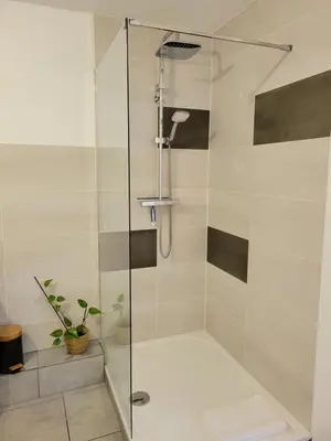 Salle de bains dans l'établissement Le Guèlèf - Appartement 2 personnes