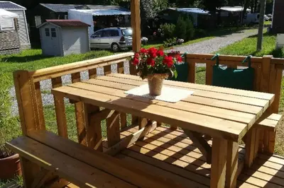 Jardin de l'établissement Mobil-Home 6 personnes à Munster en Alsace