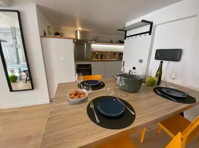 Cuisine ou kitchenette dans l'établissement DUPLEX Le 12 - Appartement avec terrasse dans le vignoble - 5 mn du centre de Colmar