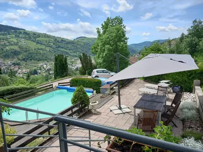 Vue générale sur la montagne ou vue sur la montagne depuis l'appartement