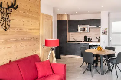 Cuisine ou kitchenette dans l'établissement Les Balcons De La Haie Griselle gîte 4/pers