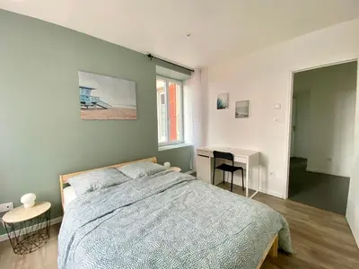Un ou plusieurs lits dans un hébergement de l'établissement Très beau T2 42m2 lumineux, moderne et rénové avec Fibre