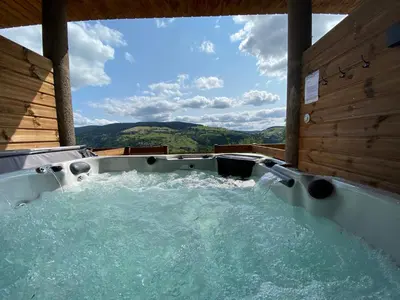 Vue générale sur la montagne ou vue sur la montagne depuis l'appartement