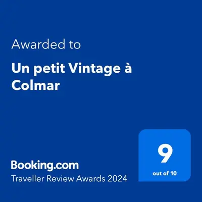 Certificat, récompense, panneau ou autre document affiché dans l'établissement Un petit Vintage à Colmar