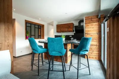 Cuisine ou kitchenette dans l'établissement Le Refuge