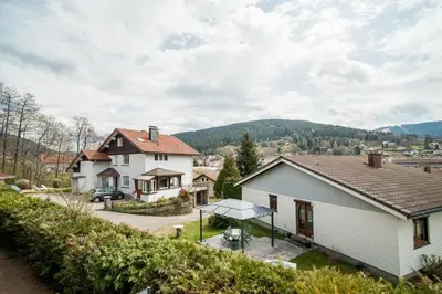 Vue générale sur la montagne ou vue sur la montagne depuis l'appartement
