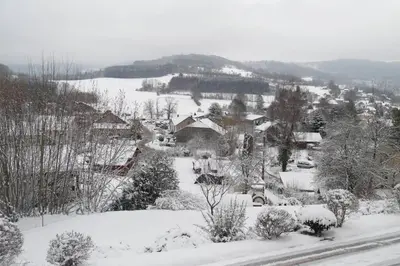 L'établissement Le Chalet du bonheur , individuel avec belle vue en hiver