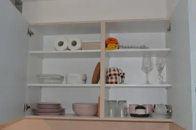 Cuisine ou kitchenette dans l'établissement Spacious Flat Garden&Parking 5min Basel Tram Bus Airport