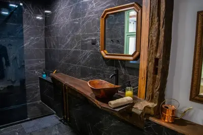 Salle de bains dans l'établissement Chambre indépendante n1 - Bretzel et Bergamote