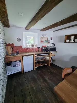 Cuisine ou kitchenette dans l'établissement Chambre indépendante n2 - Bretzel et Bergamote
