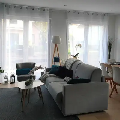 LA MAISON BLEUE