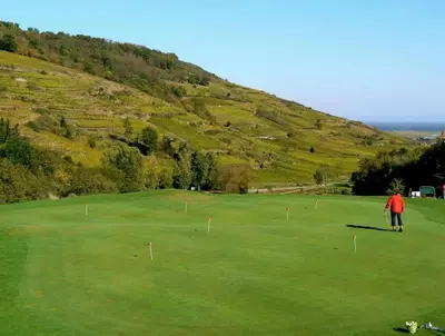 Golf sur le terrain de l'appartement ou à proximité