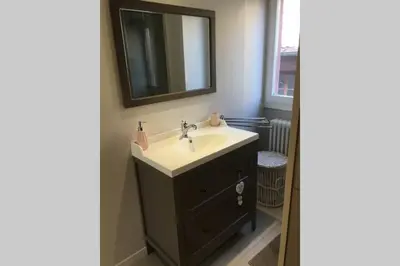 Salle de bains dans l'établissement La Maison du Rempart