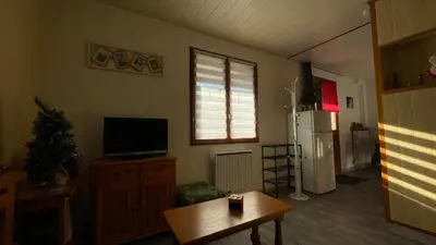 Télévision ou salle de divertissement dans l'établissement Profiter du calme de la montagne vosgienne