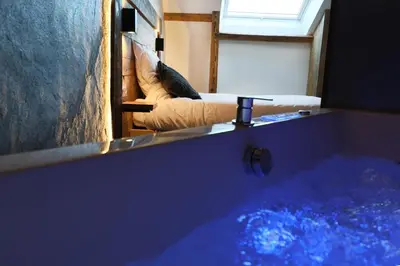 Plan de l'établissement Superbe appartement, hypercentre au calme avec bain balnéo