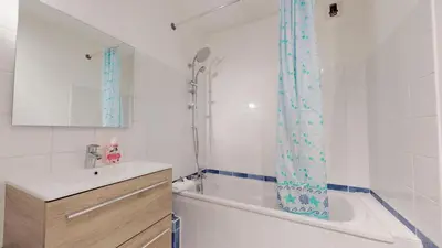 Salle de bains dans l'établissement IMMER 4 chambres 10 personnes