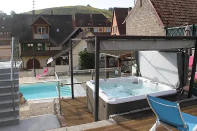 Piscine de l'établissement les Gîtes 2-4 pers Rémy HEROLD ou située à proximité
