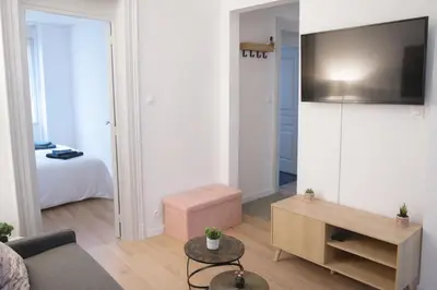 Télévision ou salle de divertissement dans l'établissement Zum Milhüsa - Centre - Gare 10 min