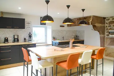 Cuisine ou kitchenette dans l'établissement Gîte des PRARY des Mille étangs