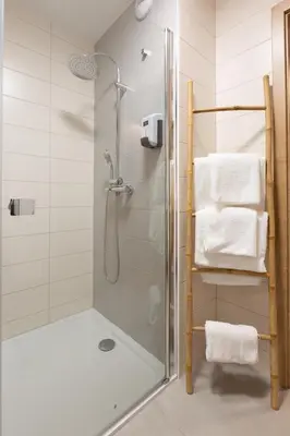 Salle de bains dans l'établissement Hans Sapidus Sélestat - Parking gratuit - Proche Europa-Park - Route des Vins - Haut-Koenigsbourg