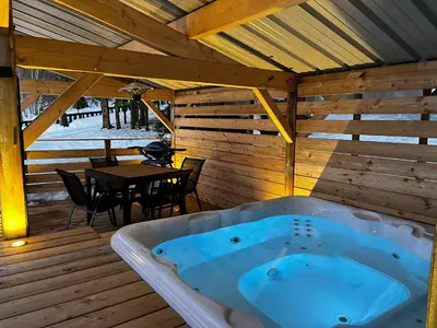Plan de l'établissement Chalet du Fayard - jacuzzi avec vue et détente en pleine nature