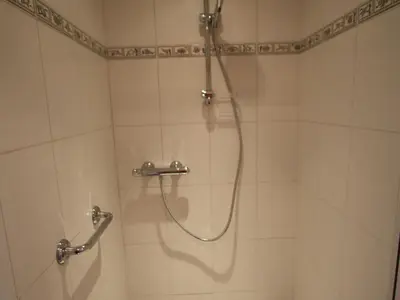 Salle de bains dans l'établissement Charmant gîte en montagne, 3 étoiles, proche randonnées et Alsace, tout confort avec terrasse. - FR-1-589-391
