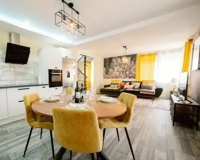 Cuisine ou kitchenette dans l'établissement La Bonbonnière by Leslodgespa