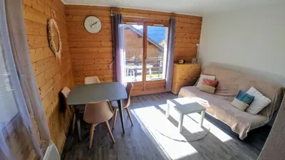 Coin salon dans l'établissement Chalet Vosgien