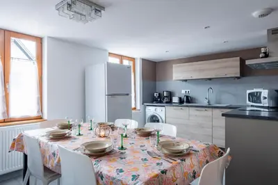 Cuisine ou kitchenette dans l'établissement Cochylis, À l'Orée des Vignes, Gîte classé 3 étoiles au centre de la Route des vins d'Alsace