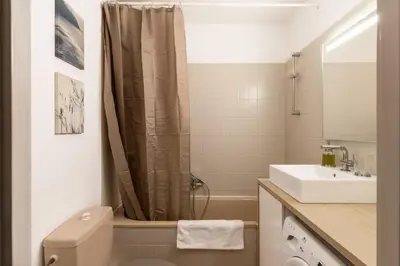 Salle de bains dans l'établissement Travel Homes - The Trifel, 2min walk Little Venice
