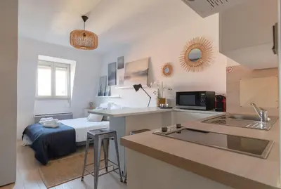 Cuisine ou kitchenette dans l'établissement Travel Homes - The Trifel, 2min walk Little Venice