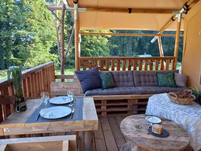 Balcon ou terrasse dans l'établissement LA TENTE DU RANDONNEUR