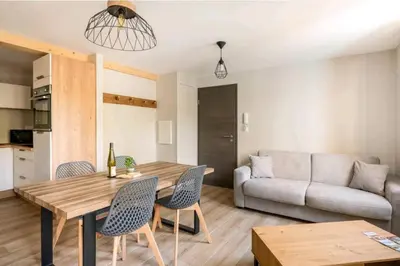 Cuisine ou kitchenette dans l'établissement LE NATURE Centre ville 2 Chambres