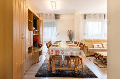 Coin salon dans l'établissement Superbe appartement spacieux avec parking gratuit