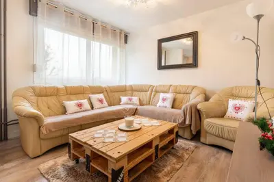 Coin salon dans l'établissement Superbe appartement spacieux avec parking gratuit