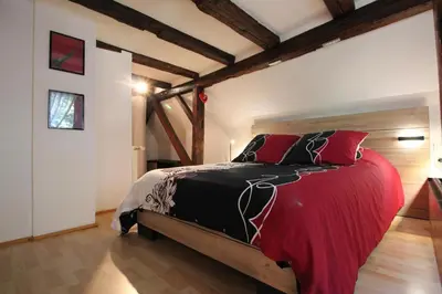 Un ou plusieurs lits dans un hébergement de l'établissement Idéal séjour Alsace ! proche Colmar et sur la route des Vins, Gîte de la Liberté