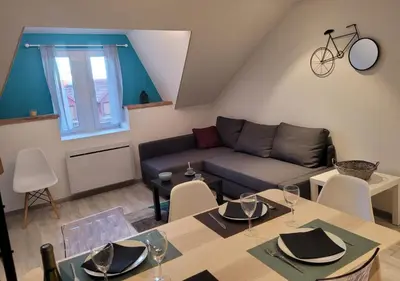 Coin salon dans l'établissement Cosis Colmar - 2 Chambres - 4 Pers - Duplex - Parking - Wifi