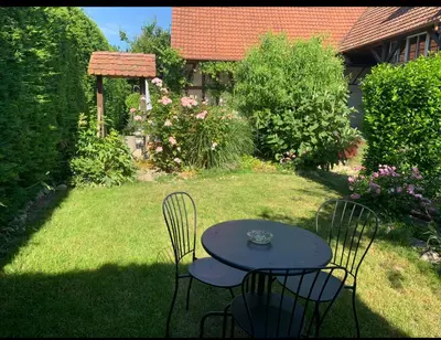 Jardin de l'établissement Gîte de Juliana 4 personnes